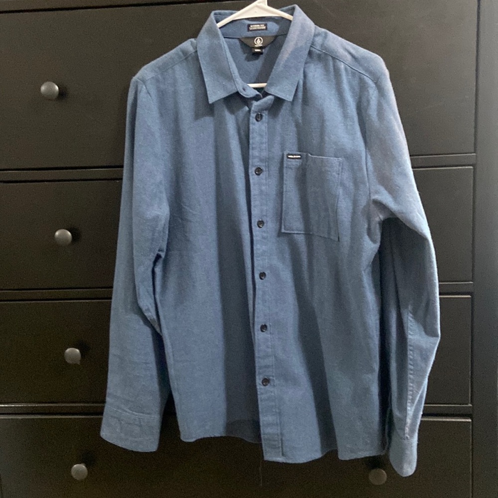 Volcom Modern Fit Large Collared Long Sleeve Button Down Never Worn